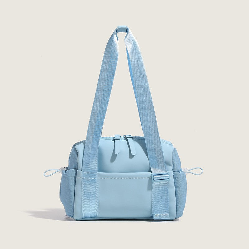 Belluova blue canvas gym dufflebags is lightweight, waterproof and spacious