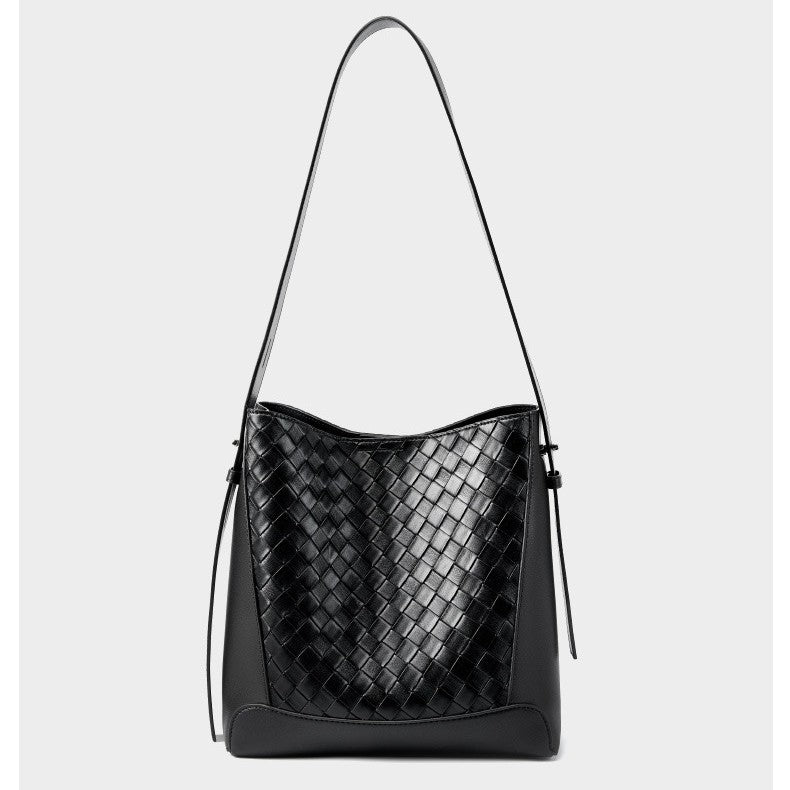 Diasplay of women | ladies | female bucket leather woven hobo bucket shoulder bag, it is large capacity