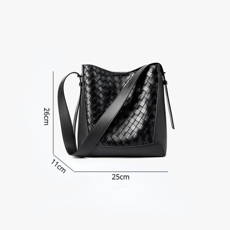 the size of woven hobo tote bucket shoulder bag is 26cm*25cm*11cm
