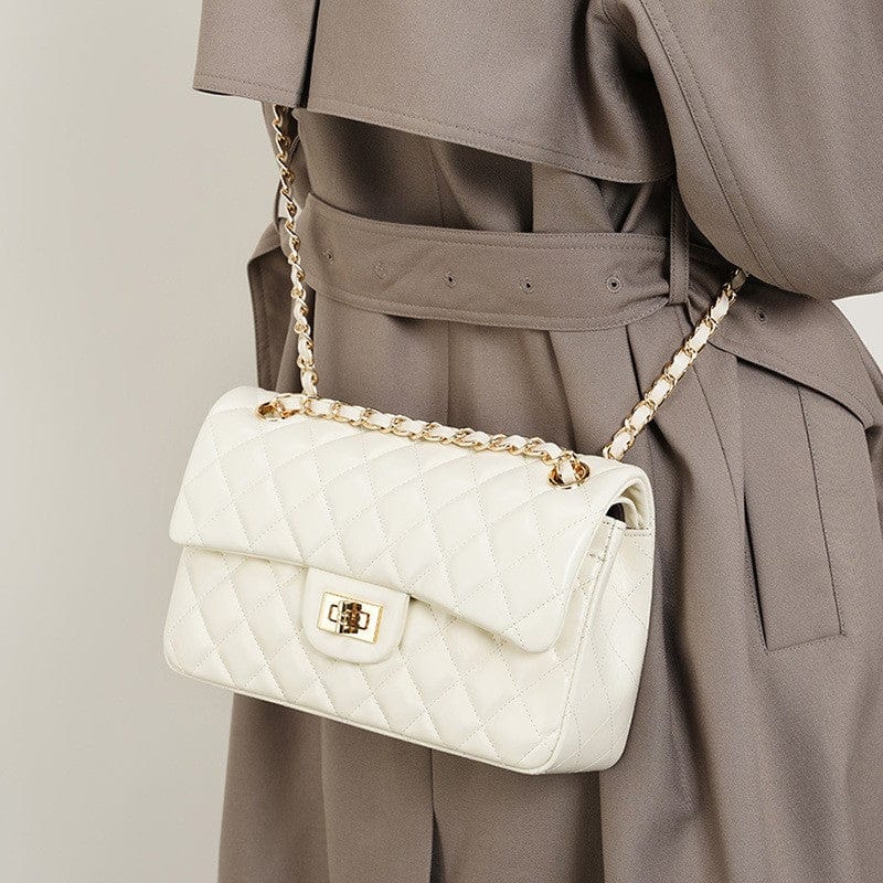 best chain sling bags for women with quilt flap design, it is anti theft